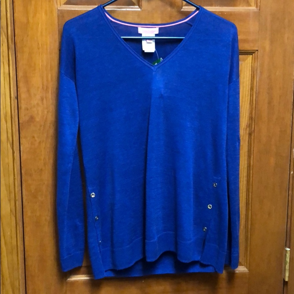 NWT lily sweater.